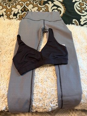 ALO Yoga Black Sports Bra with Houndstooth Leggings